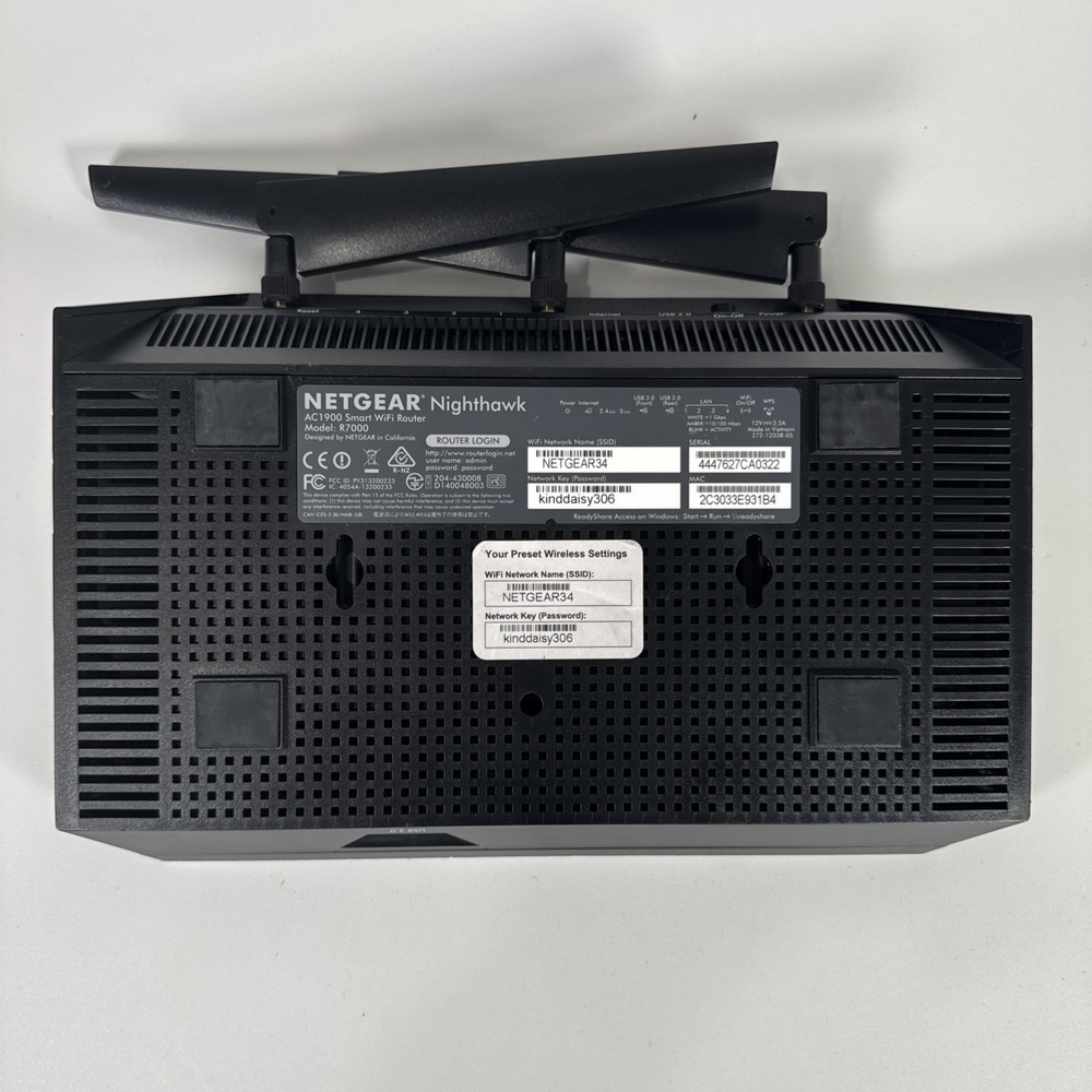 Netgear‎ Nighthawk AC9100 R7000 - Picture 15 of 16